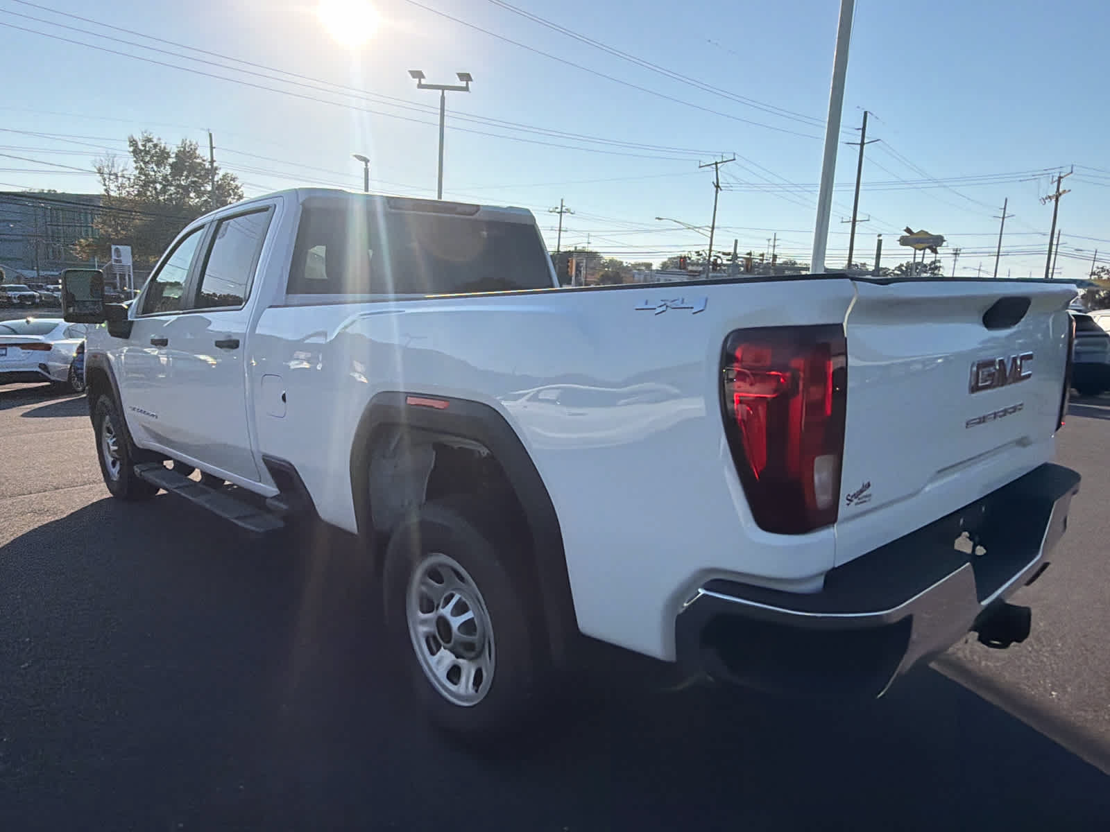 Certified 2024 GMC Sierra 3500 Pro w/ Fleet Convenience Package AWD/4WD image 4