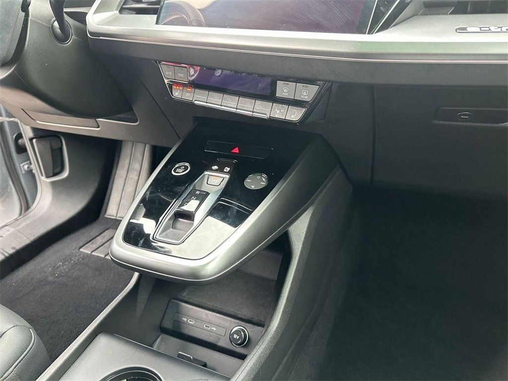 Used 2024 Audi Q4 e-tron Premium image 17