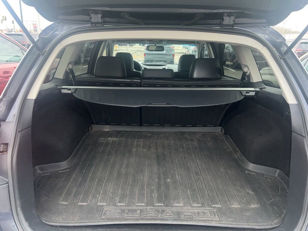 Used 2014 Subaru Outback 2.5i Limited w/ Moonroof Package image 7