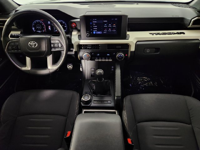 Used 2024 Toyota Tacoma TRD Sport AWD/4WD image 18