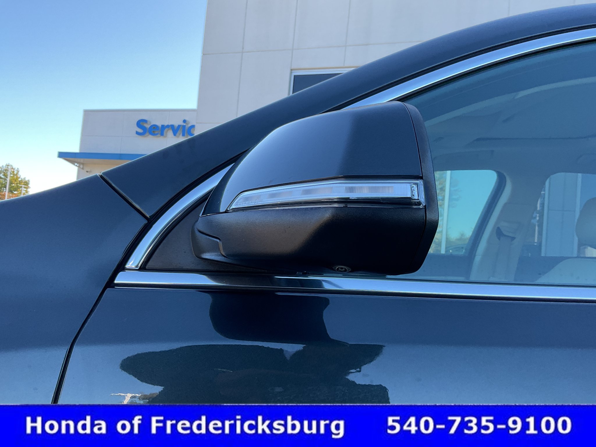 Used 2023 GMC Acadia Denali w/ Denali Ultimate Package FWD image 17