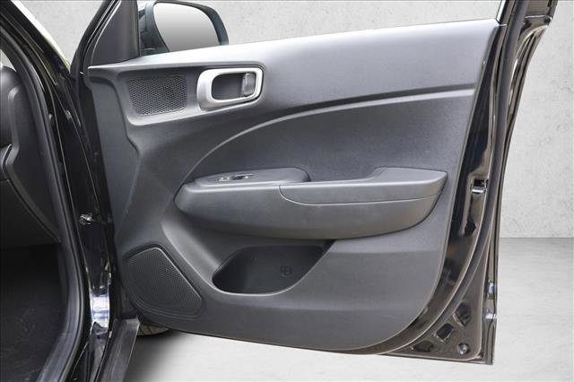 Certified 2026 Hyundai Venue SEL FWD image 30