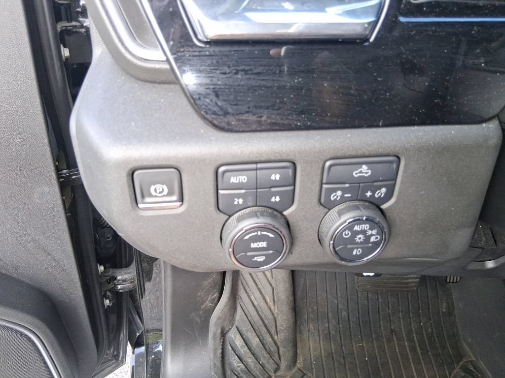 Used 2023 Chevrolet Silverado 1500 RST AWD/4WD image 12