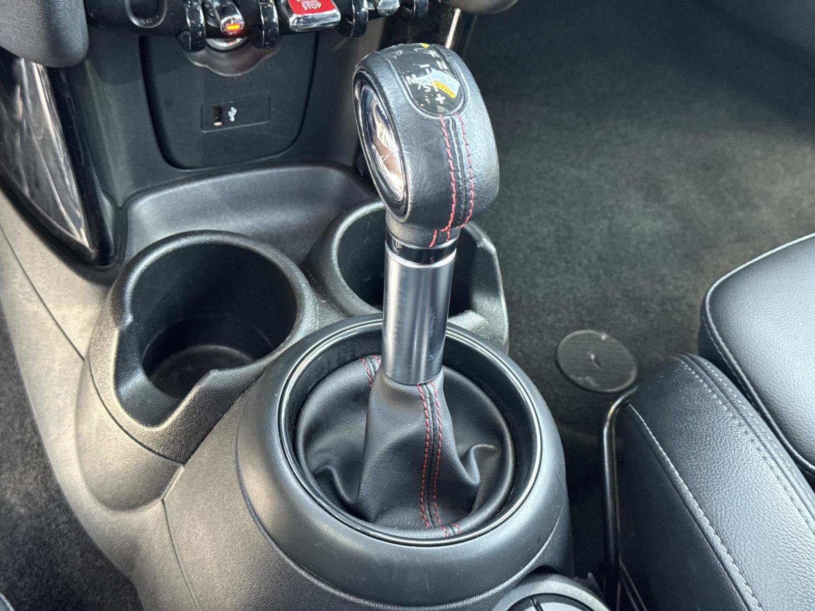 Used 2019 MINI Cooper S w/ Signature Upholstery Package FWD image 16