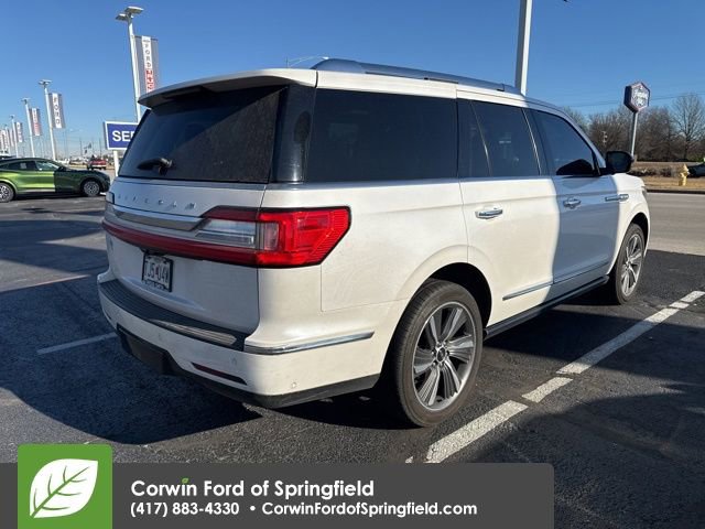Used 2019 Lincoln Navigator Reserve image 4