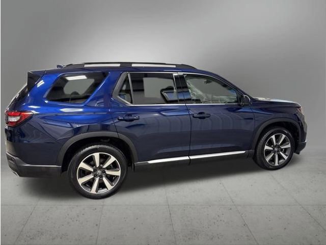 Certified 2025 Honda Pilot Touring image 7