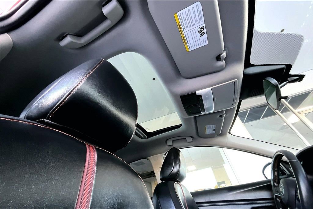 Used 2023 Nissan Sentra SR w/ SR Premium Package image 27