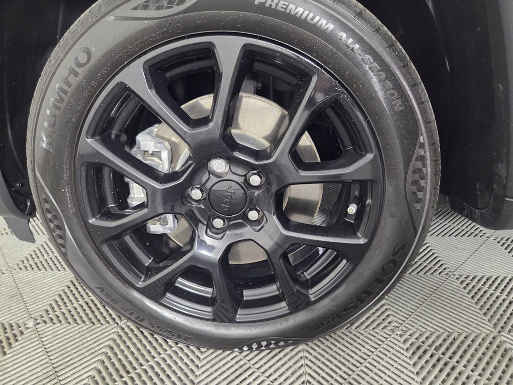 Certified 2023 Jeep Compass Altitude image 10