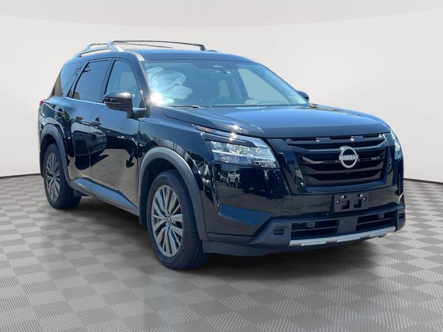 Used 2024 Nissan Pathfinder SL w/ SL Premium Package AWD/4WD image 4