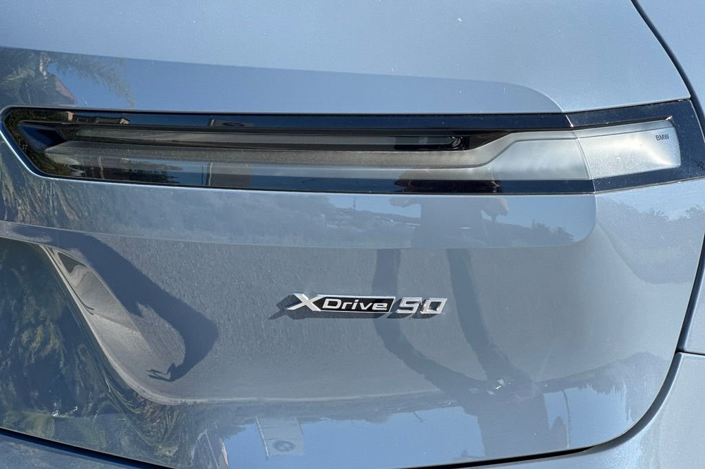 Used 2023 BMW iX xDrive50 w/ Premium Package image 34