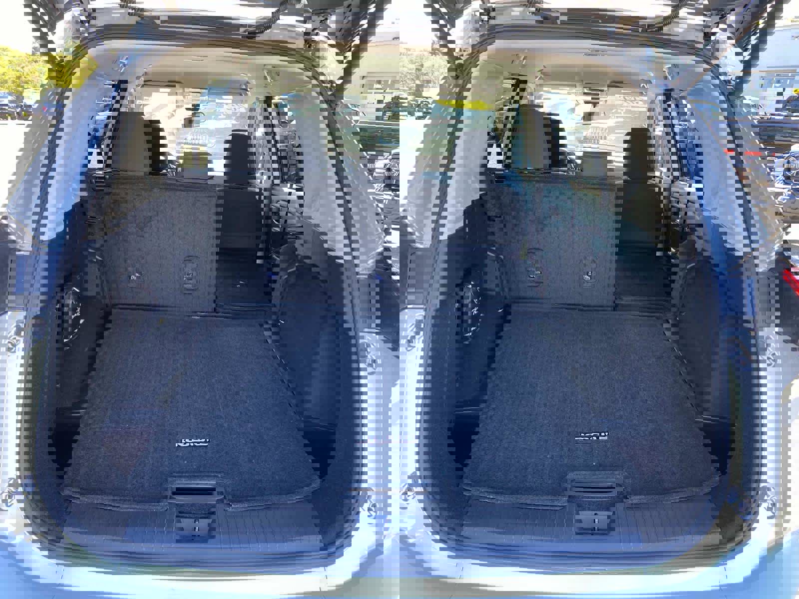 Used 2024 Nissan Rogue SV image 6