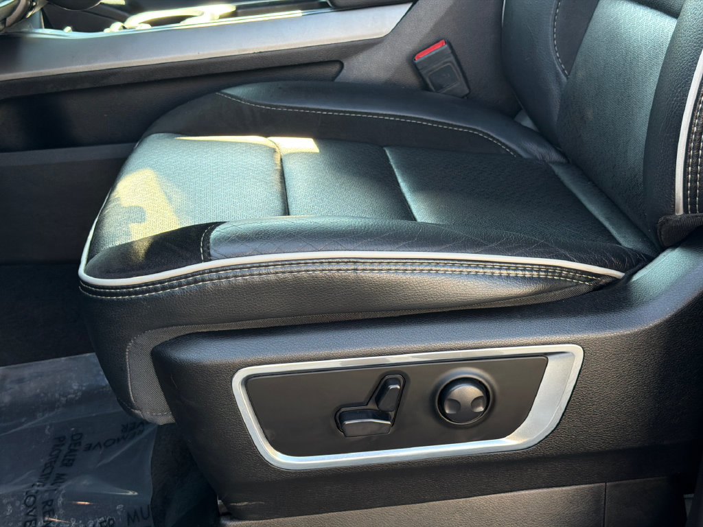 Used 2025 RAM 1500 Laramie AWD/4WD image 15