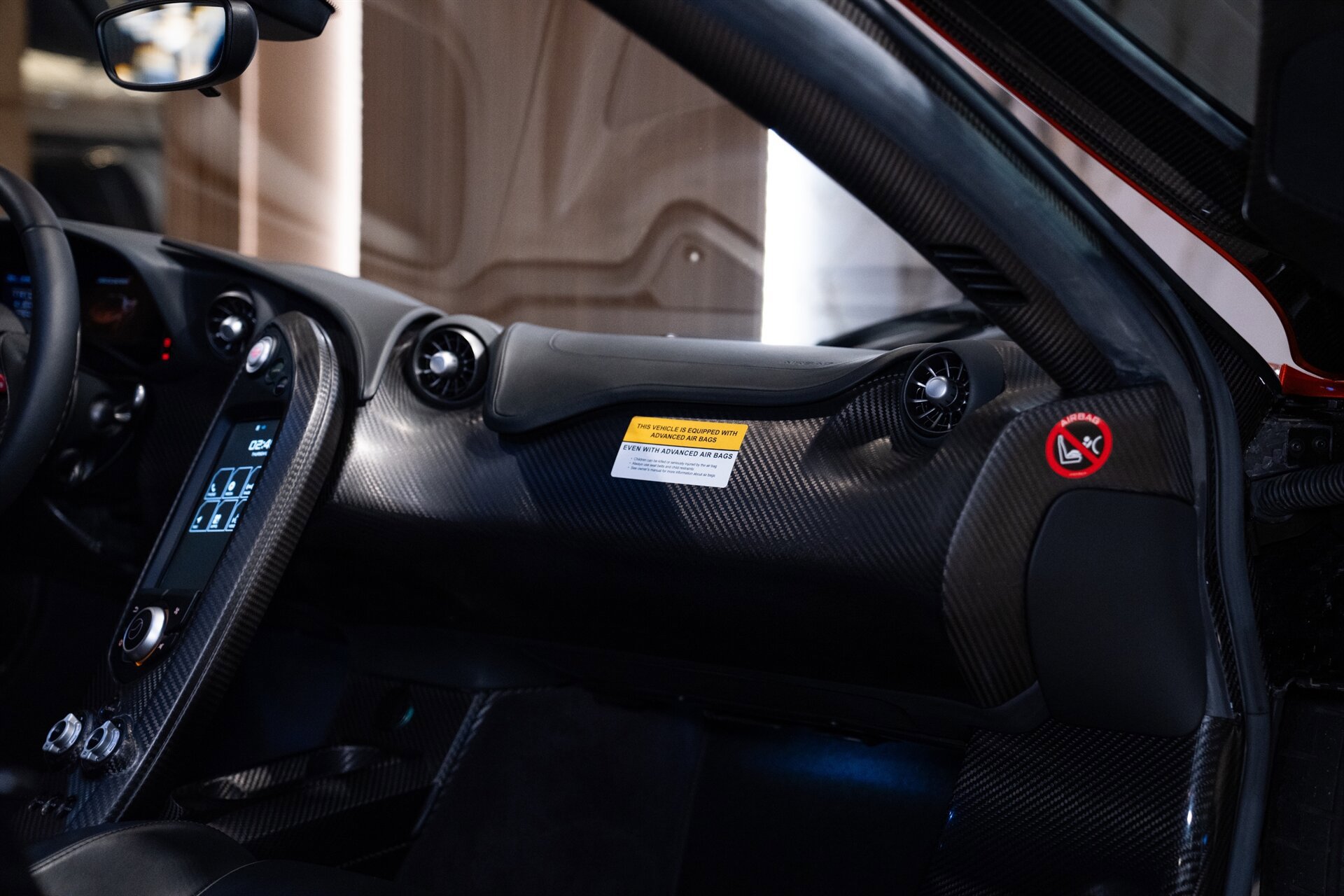 Used 2014 McLaren P1 image 43