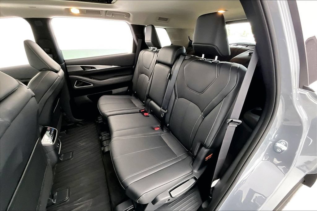 New 2027 INFINITI QX60 Luxe w/ Cargo Package FWD image 23