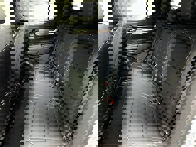 Used 2025 GMC Terrain Elevation w/ Elevation Premium Package image 25