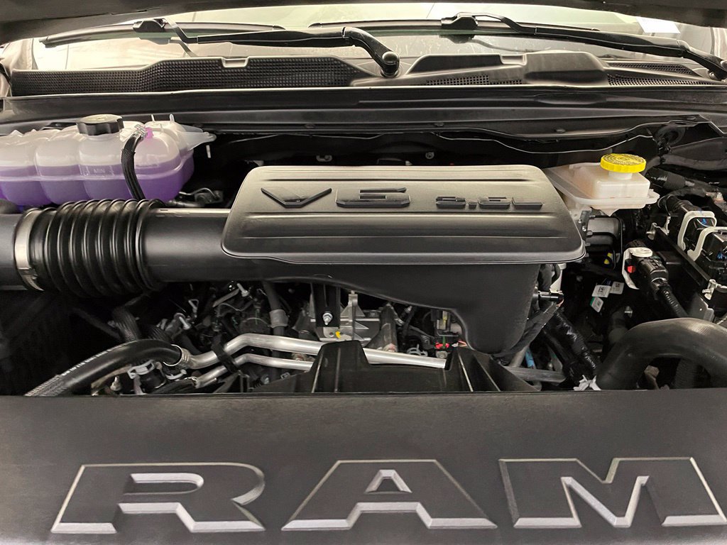 New 2026 RAM 1500 Express AWD/4WD image 18