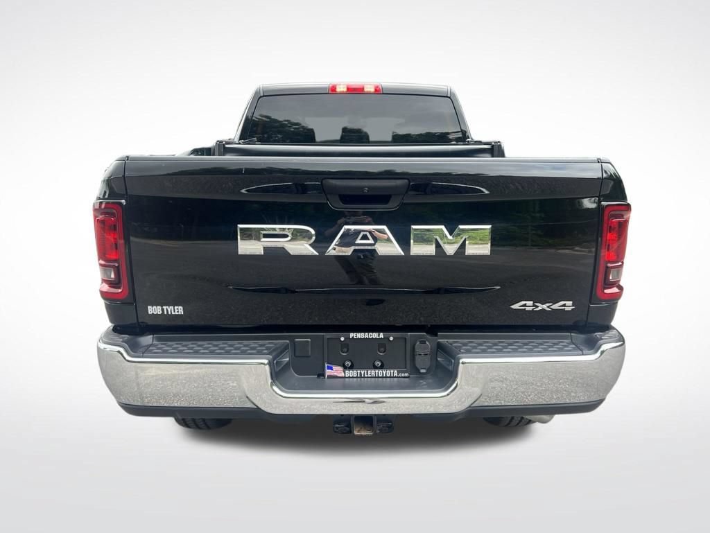 Used 2026 RAM 2500 Tradesman w/ Chrome Appearance Group AWD/4WD image 6