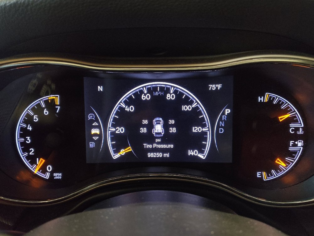 Used 2016 Jeep Grand Cherokee Laredo w/ Quick Order Package 23E image 23