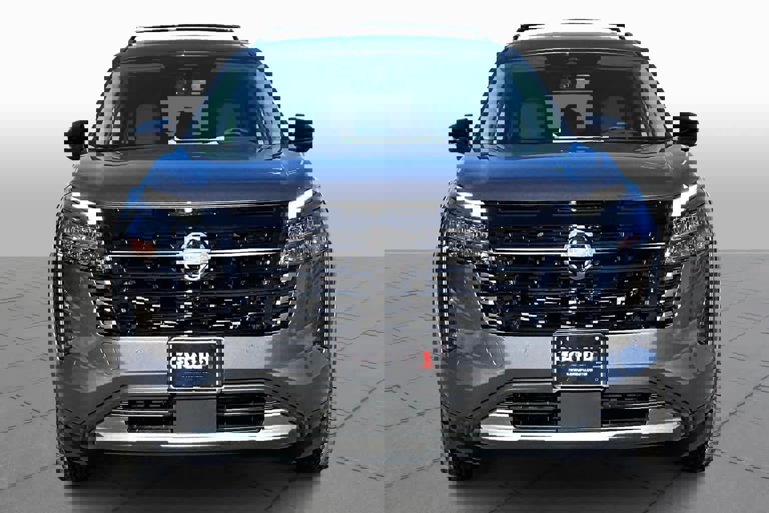 New 2026 Nissan Pathfinder SL image 3