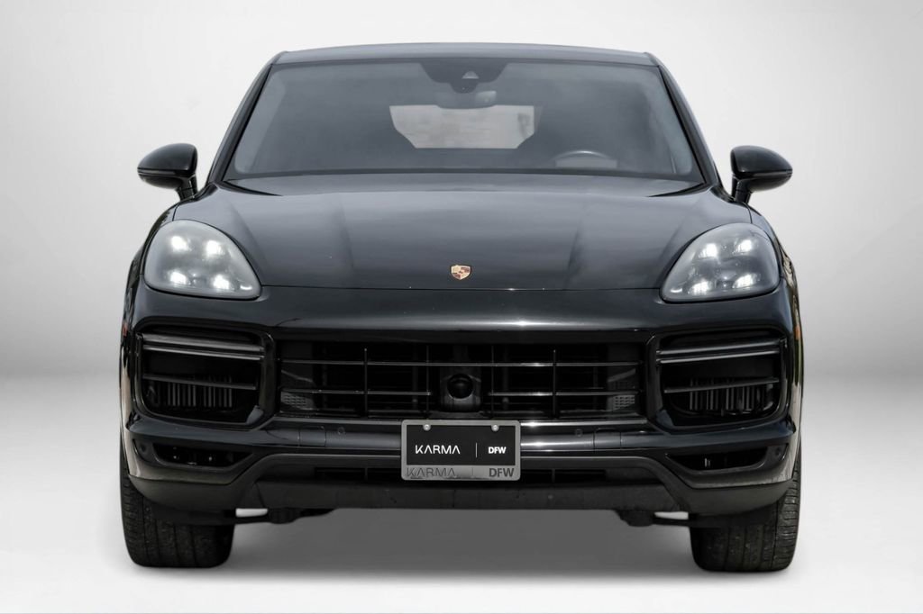 Used 2020 Porsche Cayenne Turbo image 3