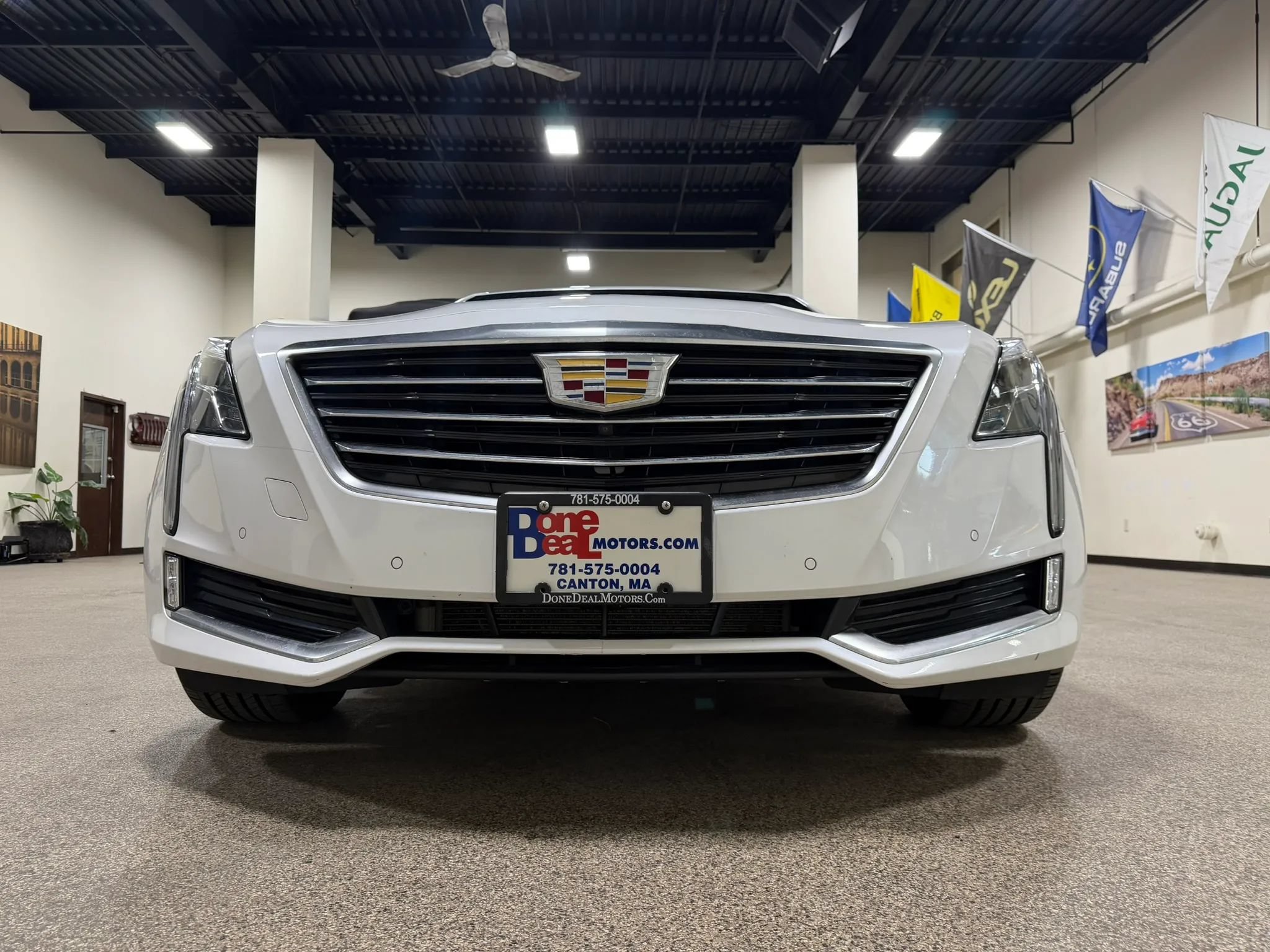 Used 2018 Cadillac CT6 Luxury AWD/4WD image 12
