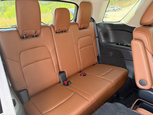 Used 2023 Nissan Pathfinder Platinum image 17