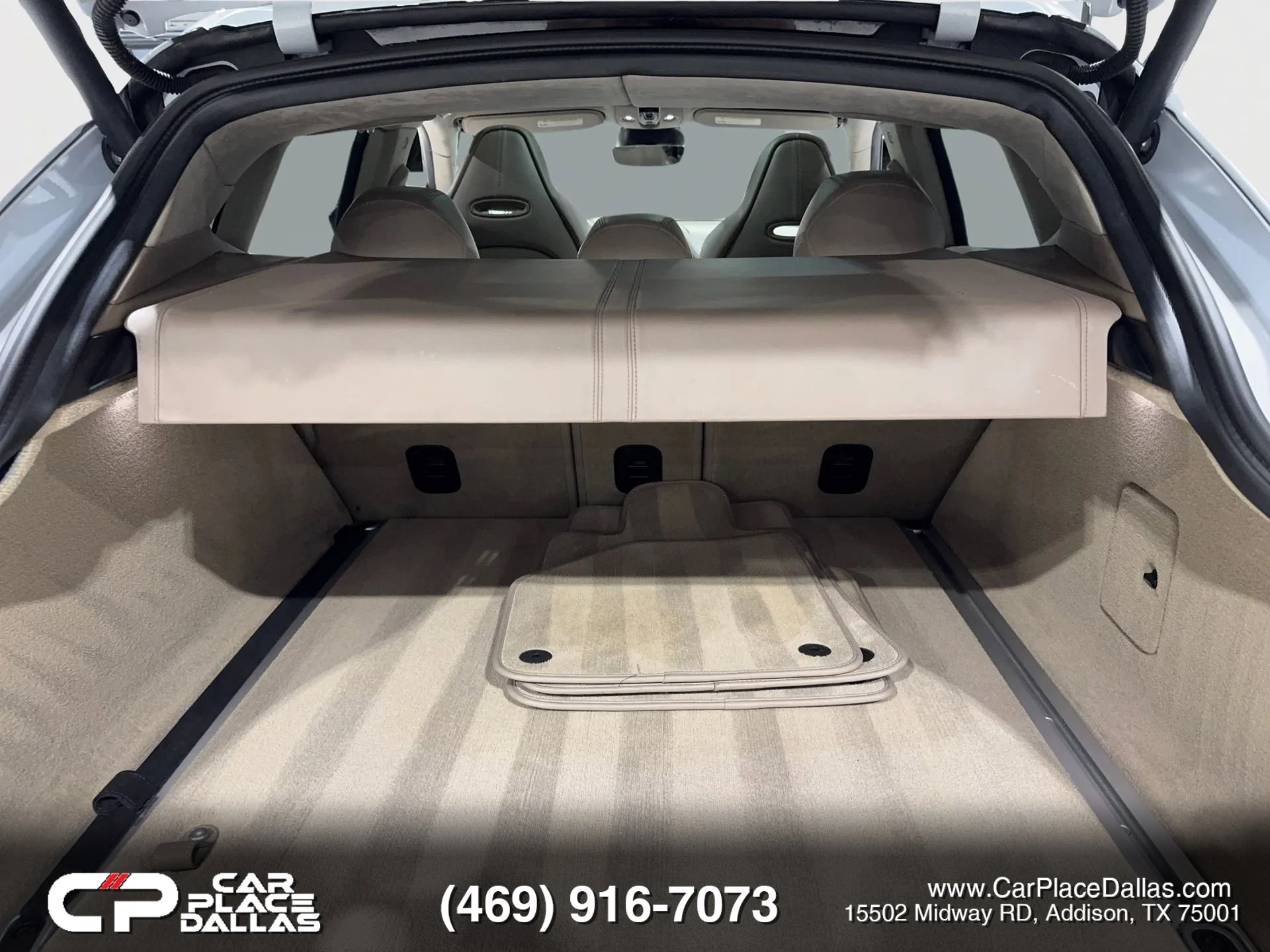 Used 2021 Aston Martin DBX image 27