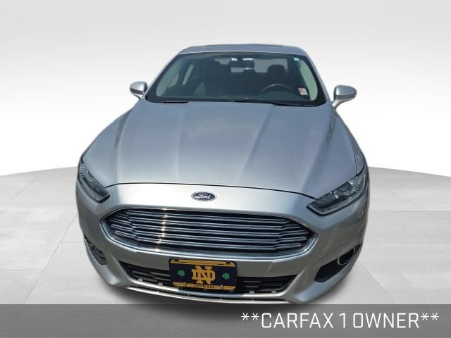 Used 2015 Ford Fusion SE w/ Equipment Group 202A FWD image 2