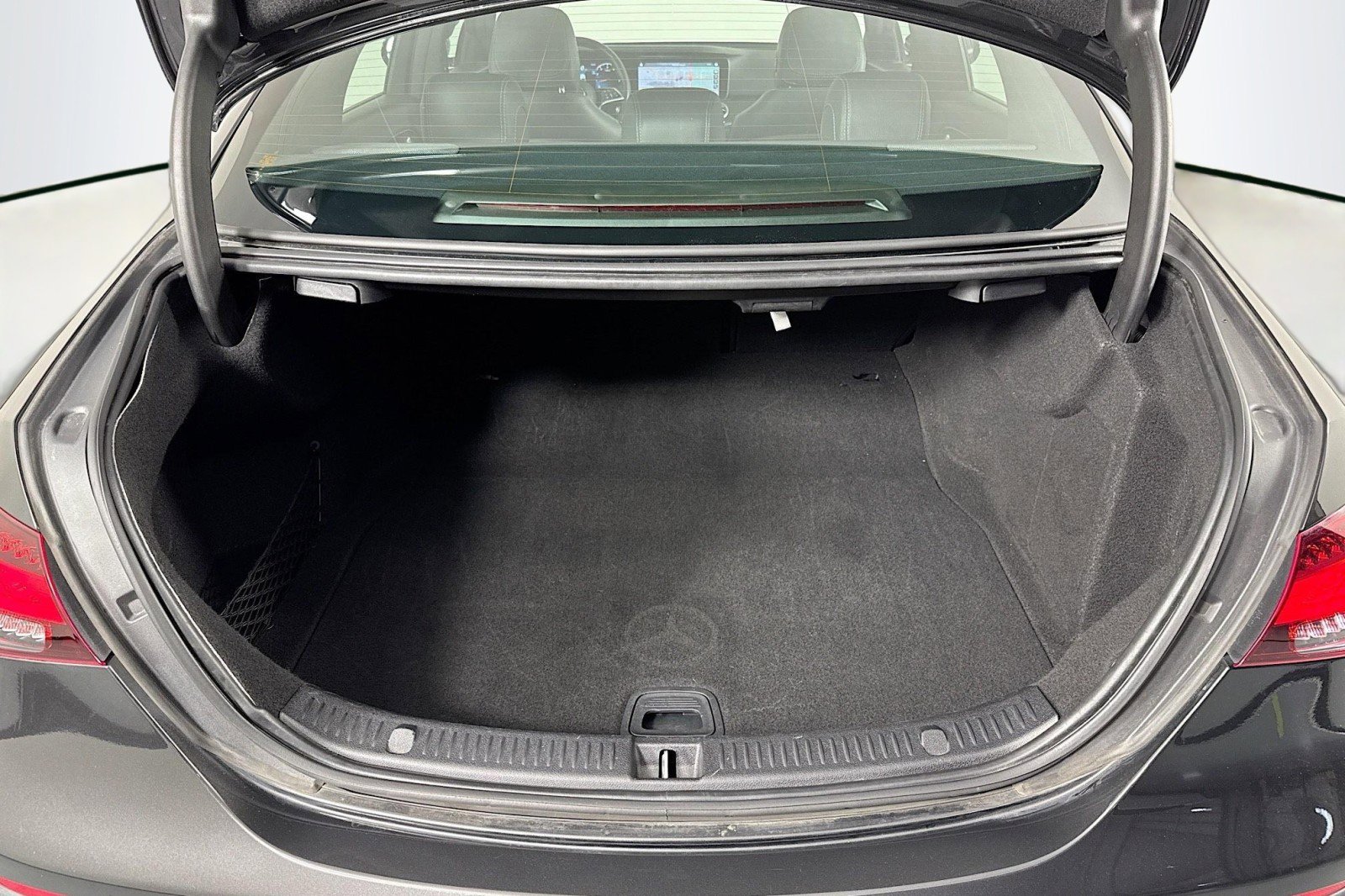 Used 2022 Mercedes-Benz E 350 Sedan image 22