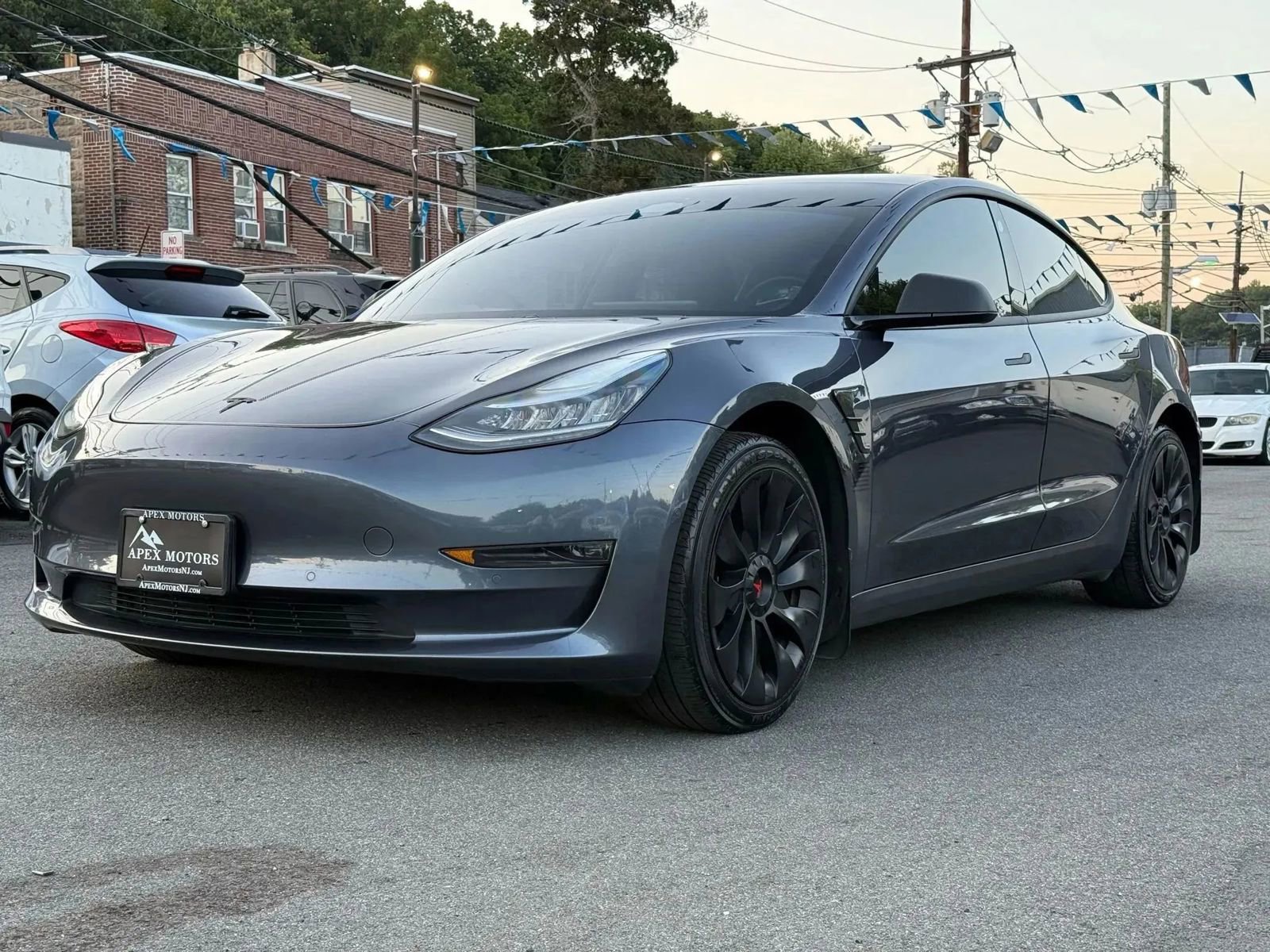Used 2020 Tesla Model 3 Long Range image 1