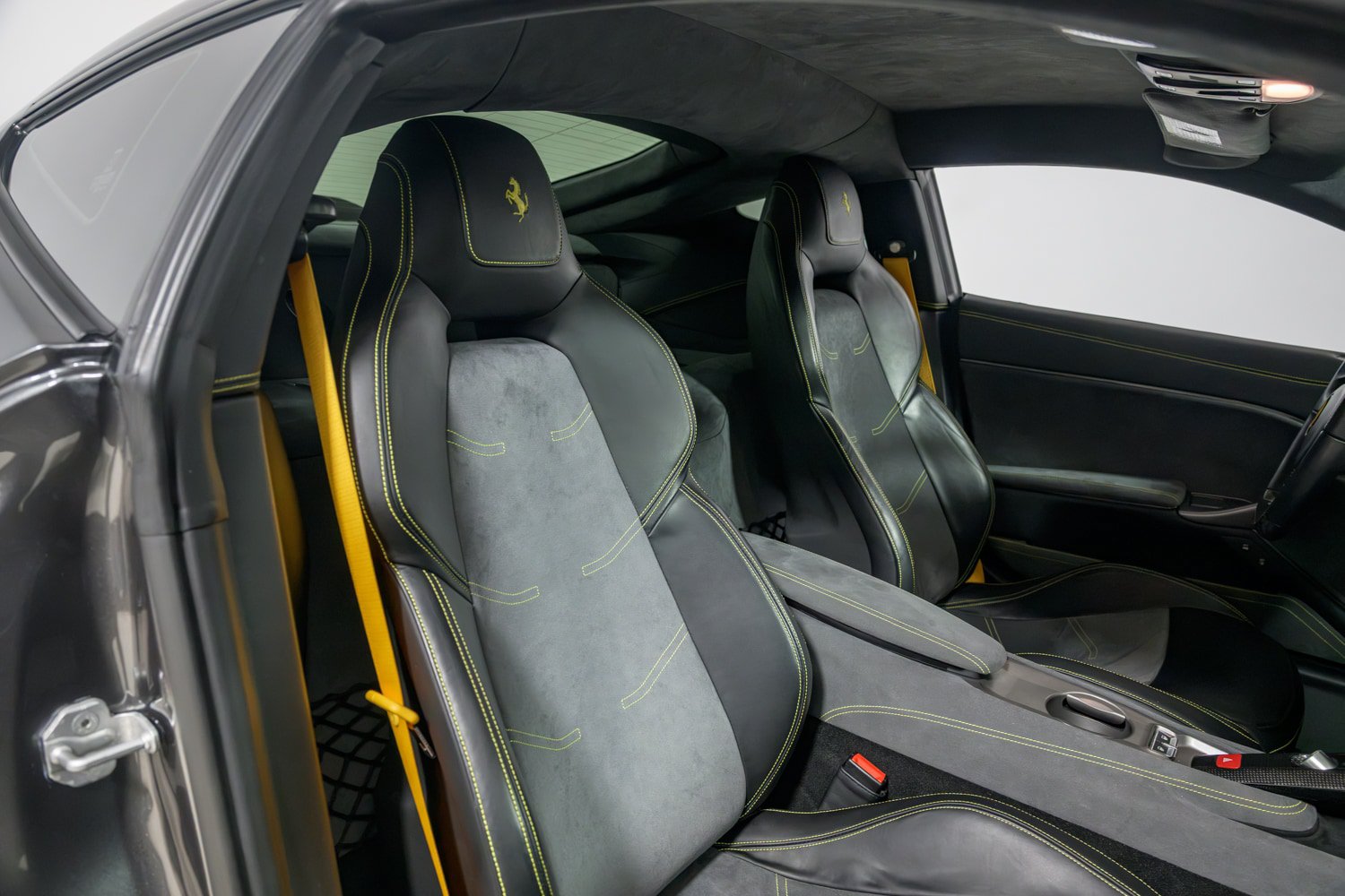 Used 2016 Ferrari F12 Berlinetta RWD image 30