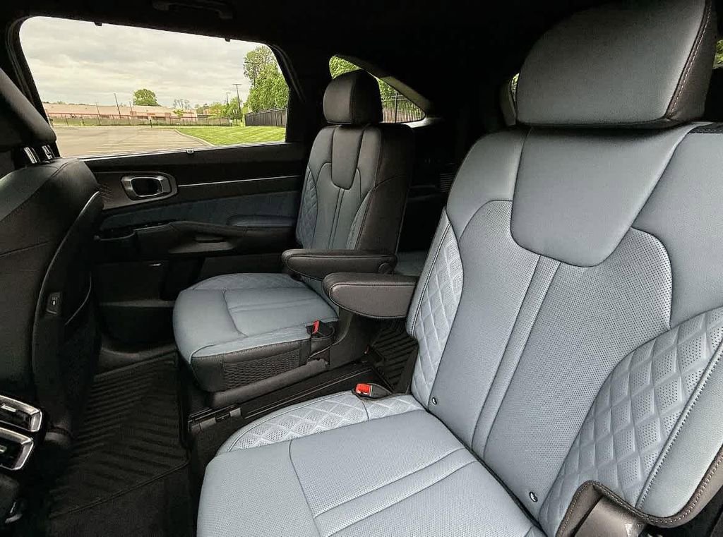 New 2025 Kia Sorento SX Prestige AWD/4WD image 30