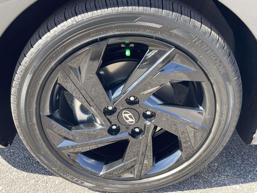 New 2026 Hyundai Elantra SEL Sport Premium image 5