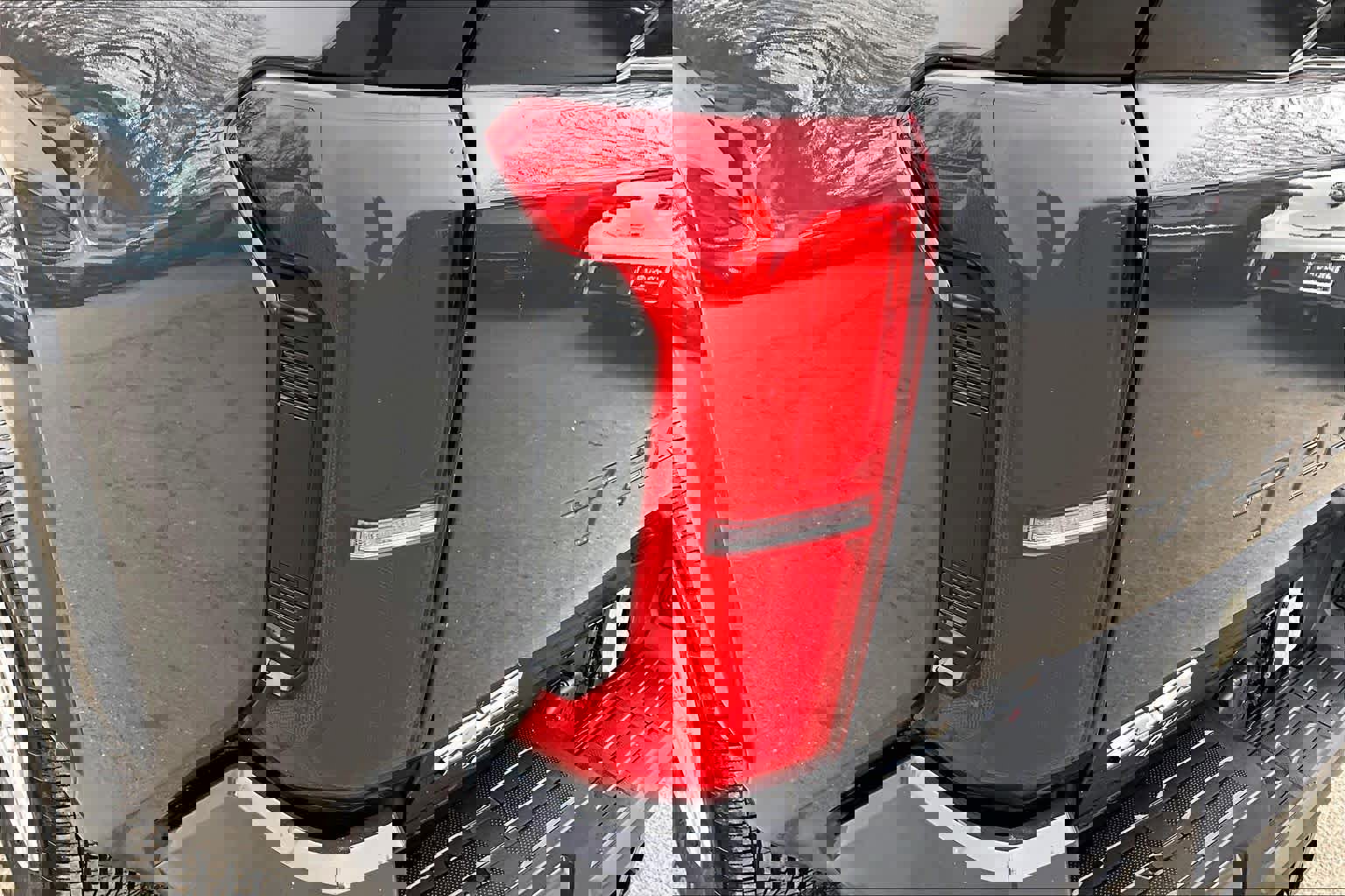 Certified 2025 Toyota Tacoma SR5 image 26