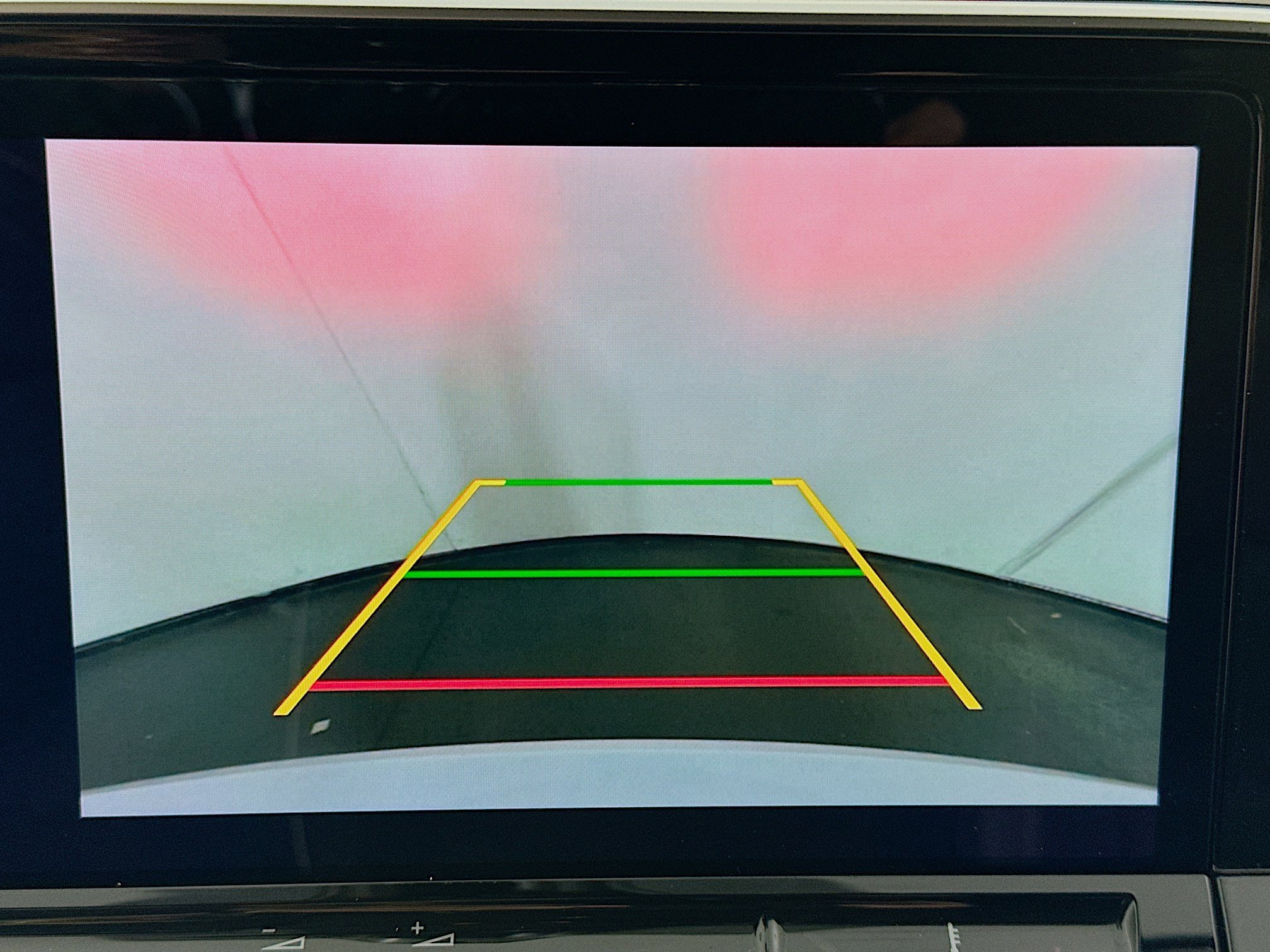 Used 2024 Volkswagen Atlas SE image 22