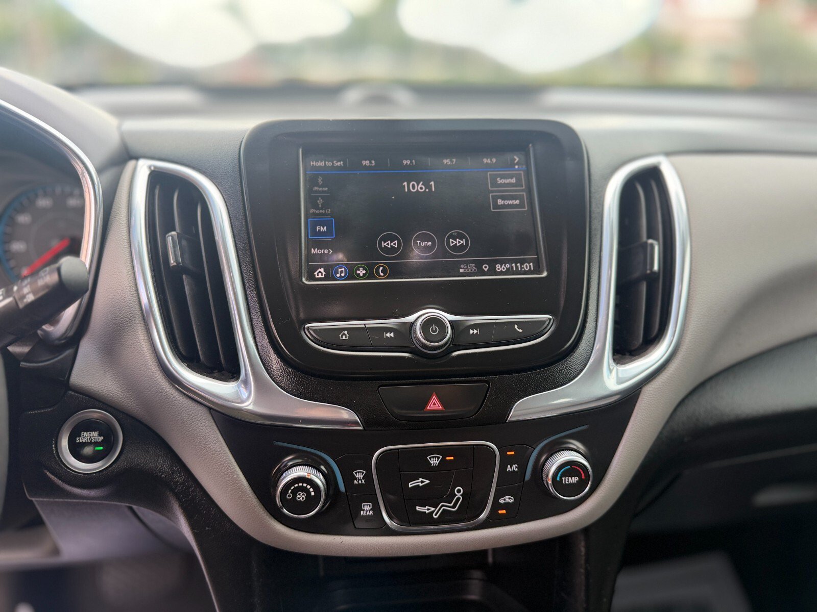 Used 2019 Chevrolet Equinox LS w/ LPO, Blackout Package FWD image 18
