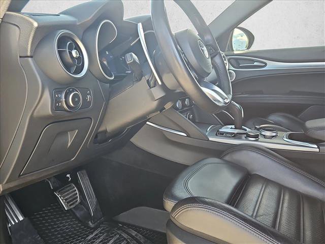 Used 2020 Alfa Romeo Stelvio Ti Sport image 10