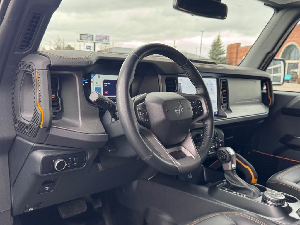 Used 2024 Ford Bronco Badlands image 9