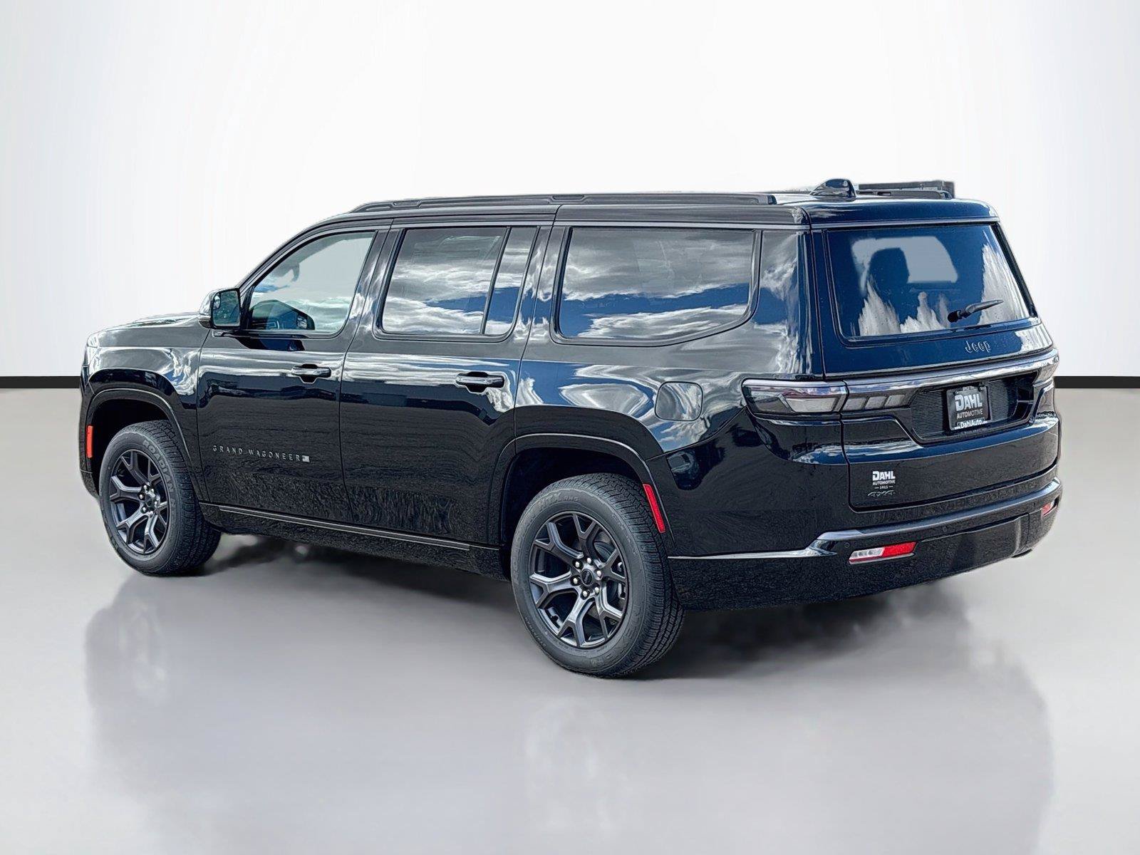 New 2026 Jeep Grand Wagoneer Limited w/ Premium Group II AWD/4WD image 10