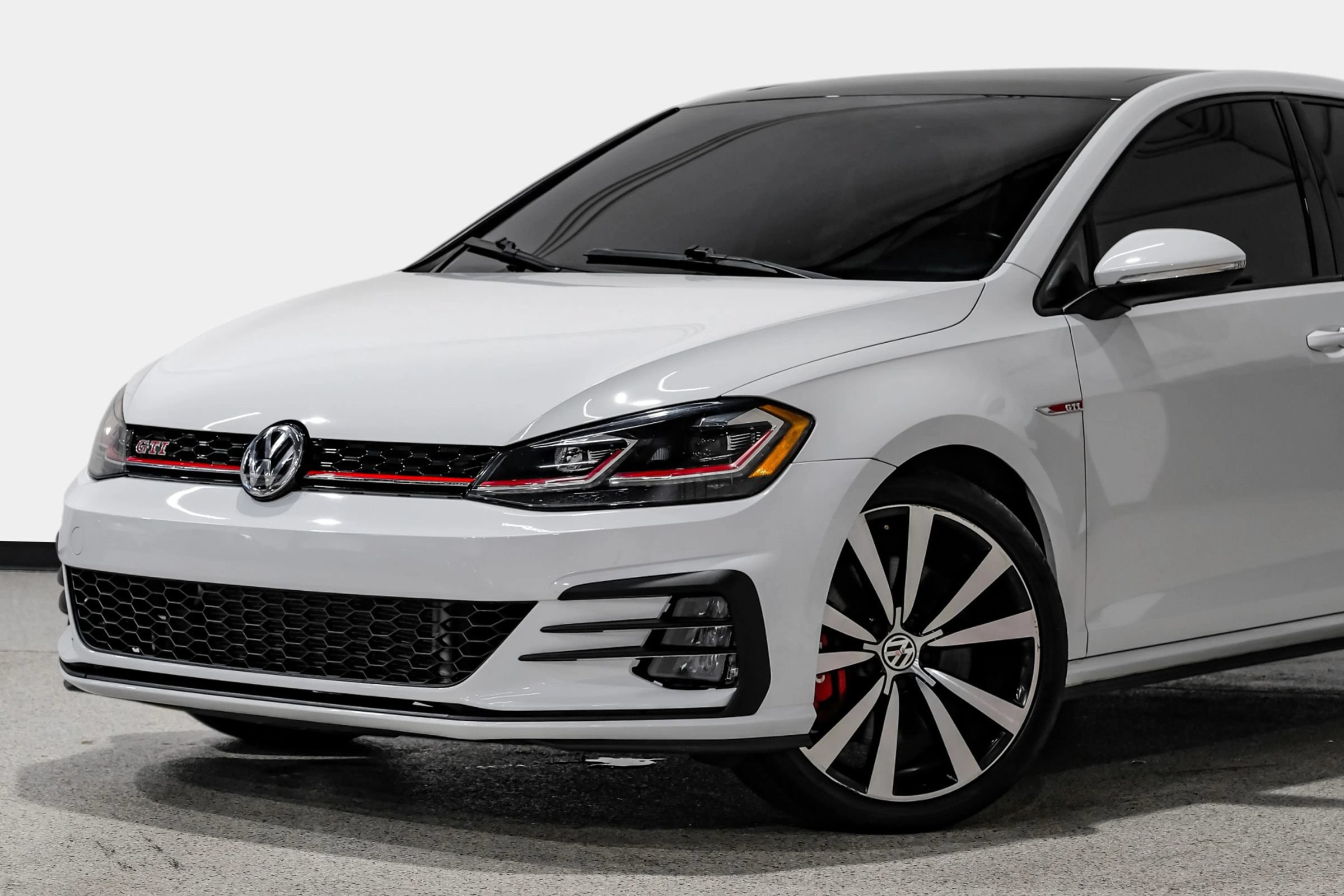 Used 2019 Volkswagen GTI Rabbit Edition FWD image 10