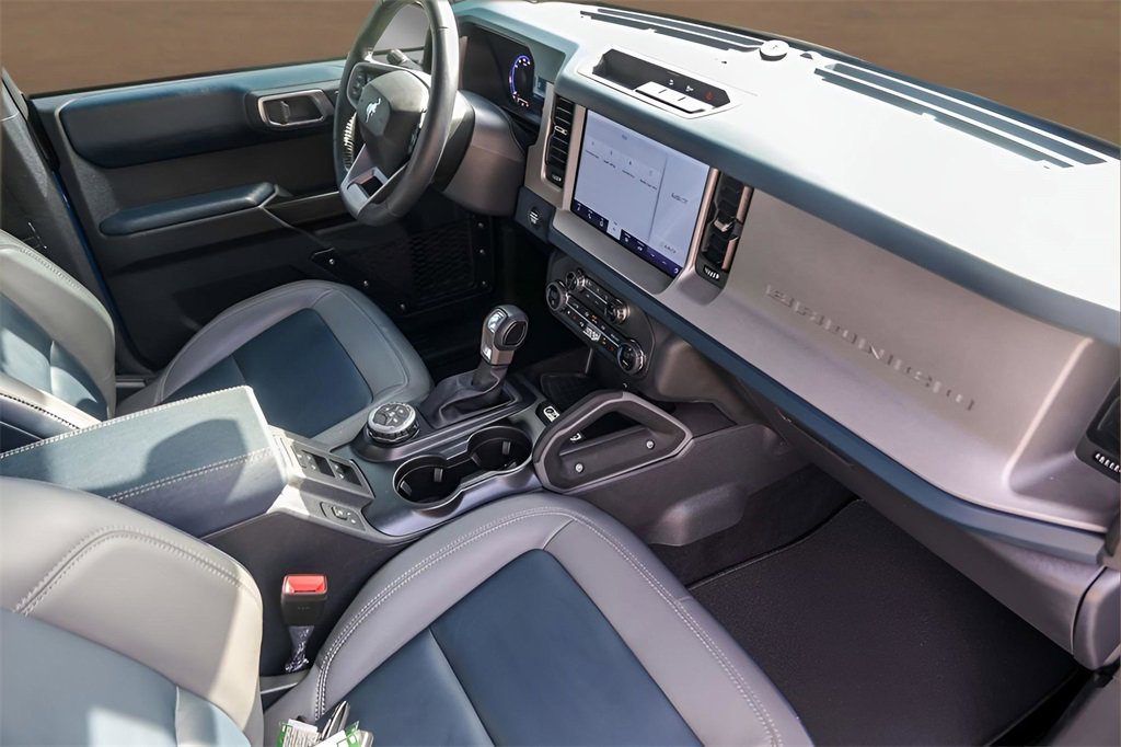 Used 2024 Ford Bronco Outer Banks image 31