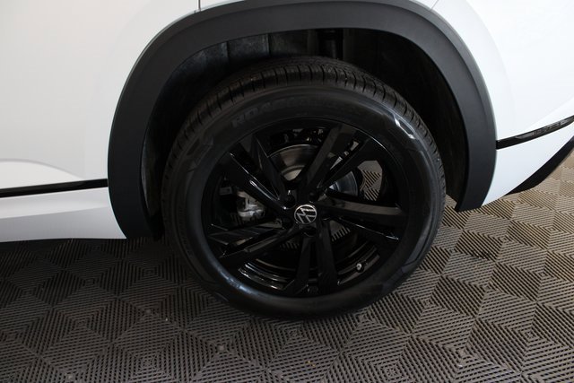 New 2026 Volkswagen Atlas Cross Sport SEL R-Line image 21