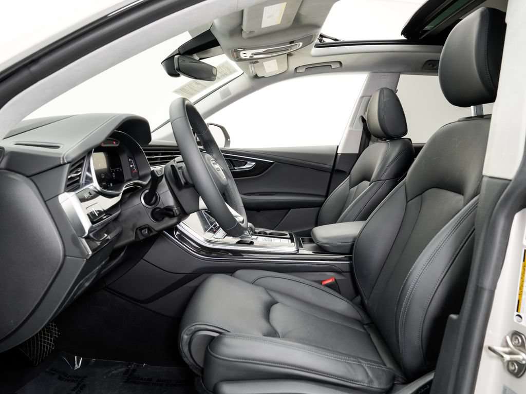 Used 2023 Audi Q8 Prestige AWD/4WD image 6