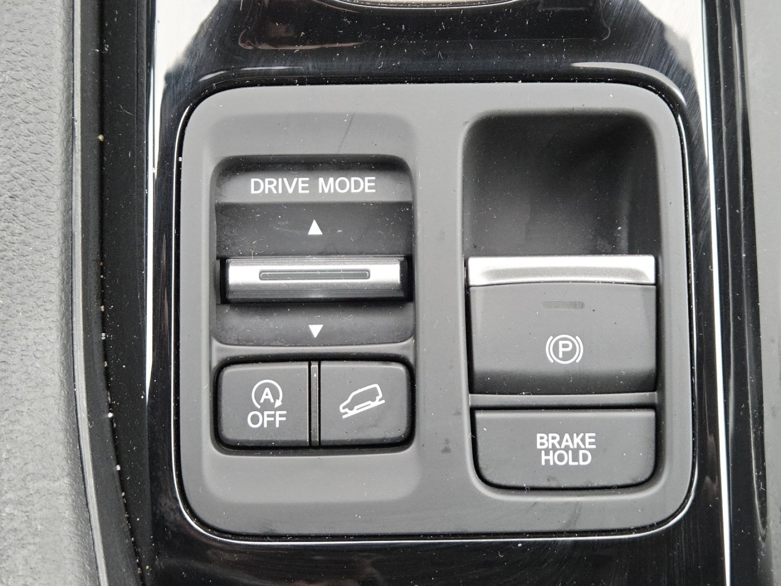 Used 2025 Honda Pilot EX-L image 9