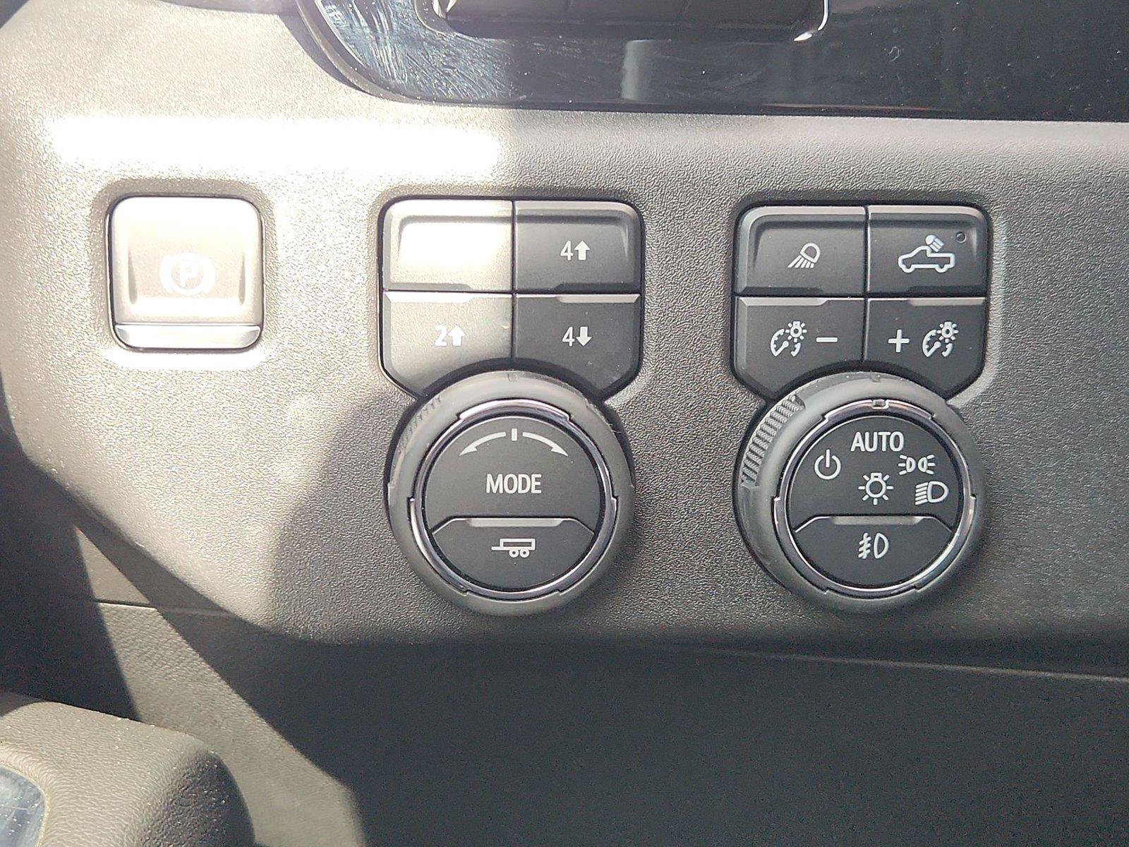 Certified 2024 Chevrolet Silverado 2500 LTZ w/ LTZ Premium Package AWD/4WD image 18