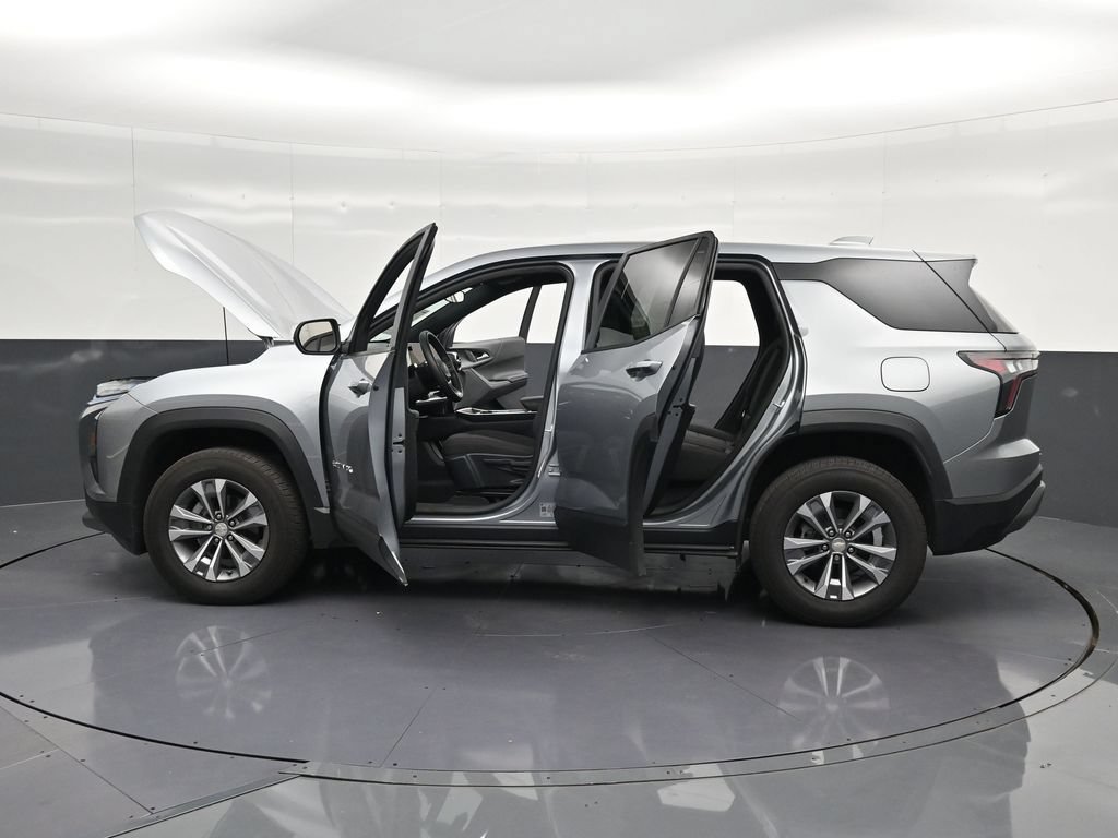 Used 2026 Chevrolet Equinox LT FWD image 31