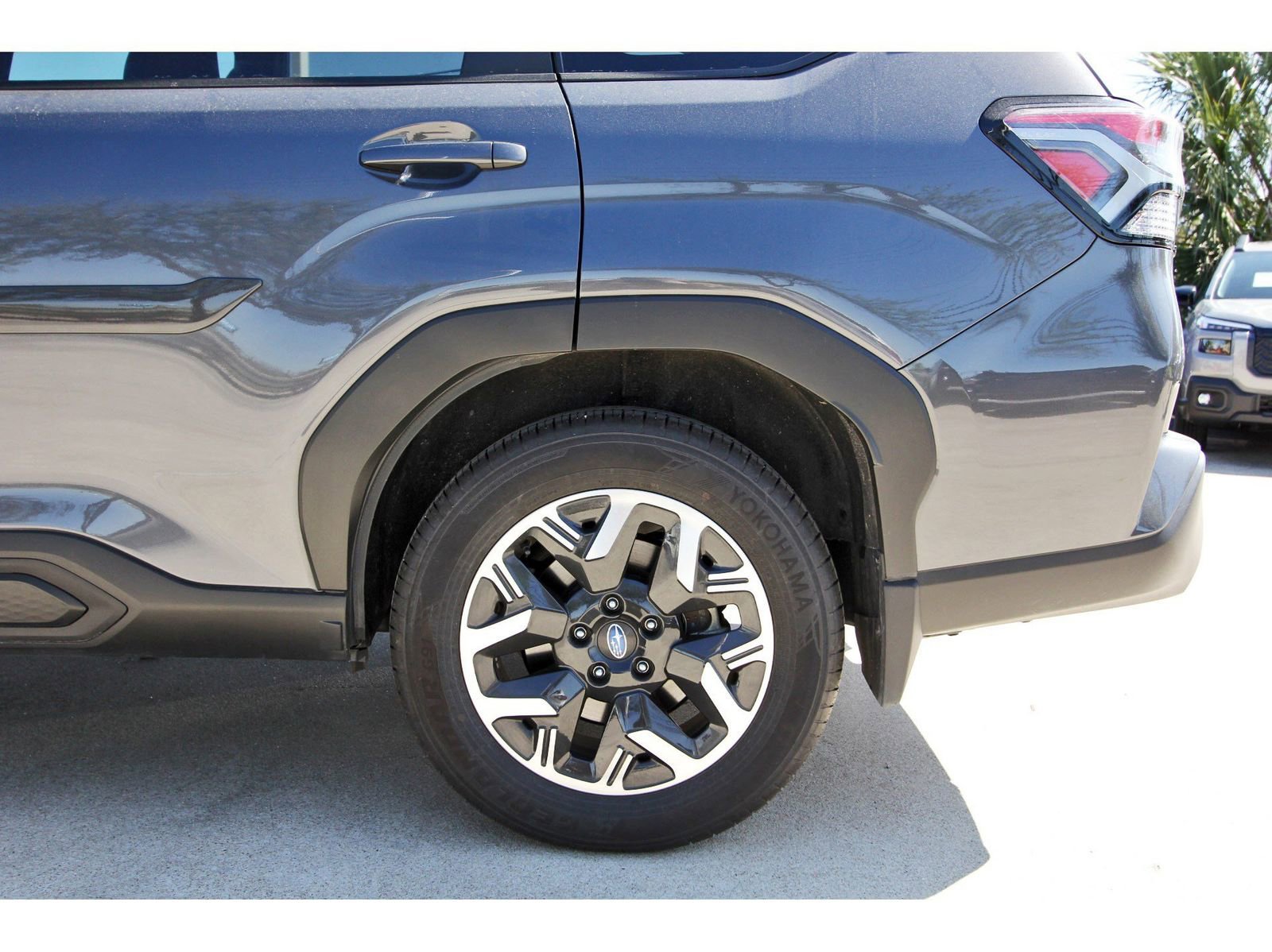 Certified 2025 Subaru Forester Premium image 31