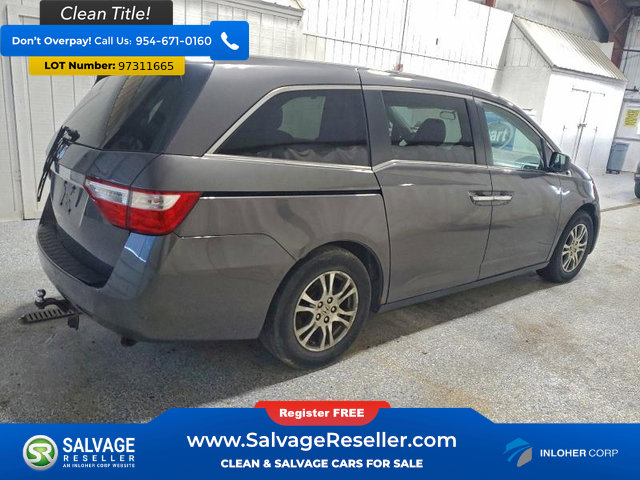 Used 2013 Honda Odyssey EX image 3