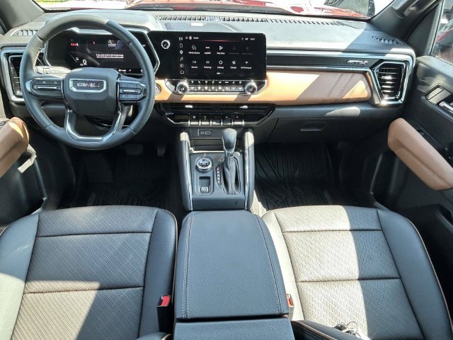 Used 2026 GMC Canyon AT4 w/ Technology Plus Package AWD/4WD image 14