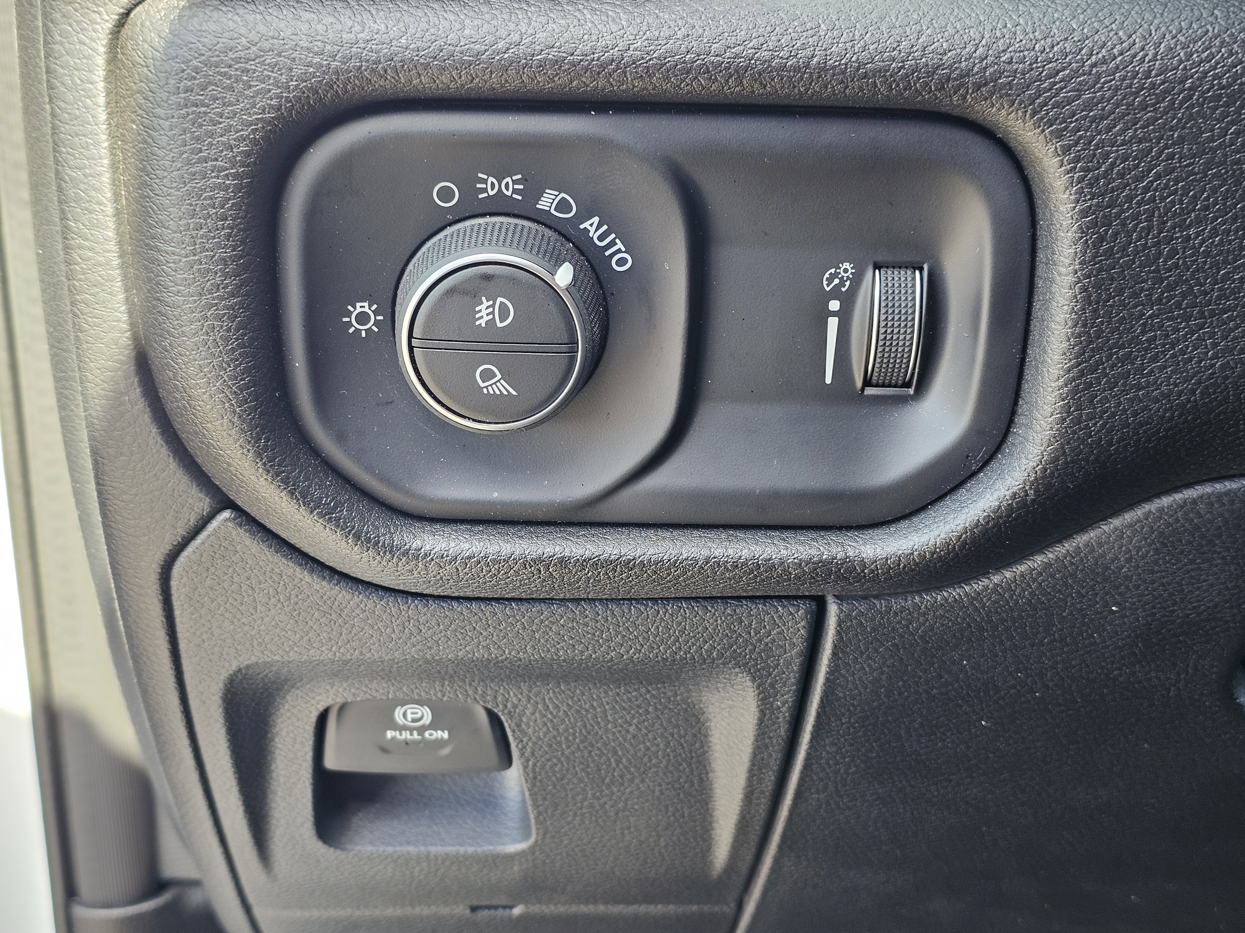 Used 2025 RAM 1500 Tradesman image 17